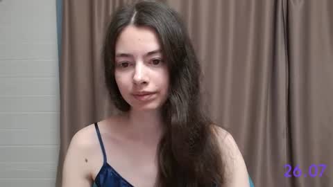 Snapshot of sweet_sweet_angel chatting on 07/26/26, 10:00 Angel online show from 07/26/26, 10:00