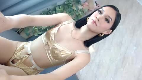 Snapshot of sweet_tatiana28 chatting on 11/08/25, 05:29 sweet_tatiana28 online show from 11/08/25, 05:29