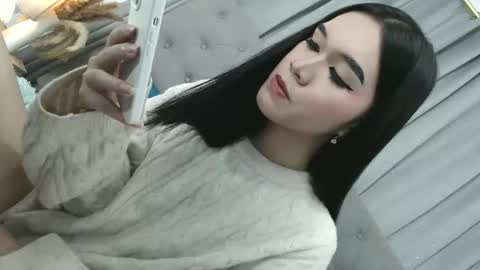 Snapshot of sweet_tatiana28 chatting on 06/03/26, 02:33 sweet_tatiana28 online show from 06/03/26, 02:33