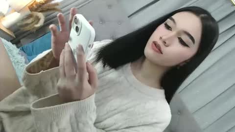 Snapshot of sweet_tatiana28 chatting on 06/04/26, 12:33 sweet_tatiana28 online show from 06/04/26, 12:33