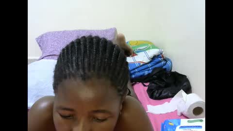 Snapshot of sweet_tattiana chatting on 01/07/25, 04:27 Tatty online show from 01/07/25, 04:27