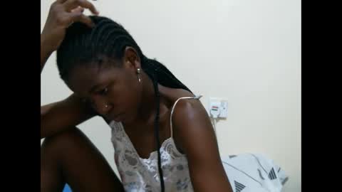 Snapshot of sweet_tattiana chatting on 01/22/25, 10:29 Tatty online show from 01/22/25, 10:29