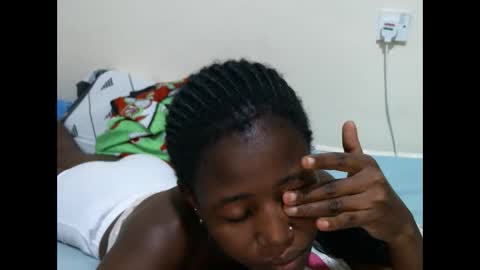 Snapshot of sweet_tattiana chatting on 01/28/25, 05:35 Tatty online show from 01/28/25, 05:35