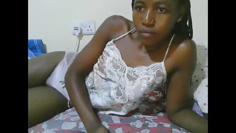 Snapshot of sweet_tattiana chatting on 02/09/25, 04:07 Tatty online show from 02/09/25, 04:07