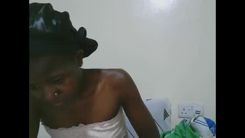 Snapshot of sweet_tattiana chatting on 02/13/25, 11:15 Tatty online show from 02/13/25, 11:15
