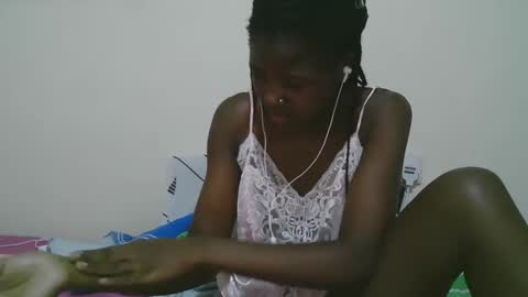 Snapshot of sweet_tattiana chatting on 02/19/25, 07:48 Tatty online show from 02/19/25, 07:48