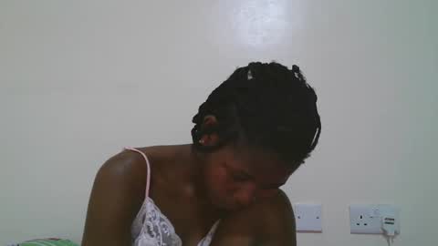 Snapshot of sweet_tattiana chatting on 02/20/25, 11:42 Tatty online show from 02/20/25, 11:42