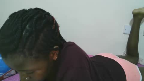 Snapshot of sweet_tattiana chatting on 02/20/25, 07:08 Tatty online show from 02/20/25, 07:08