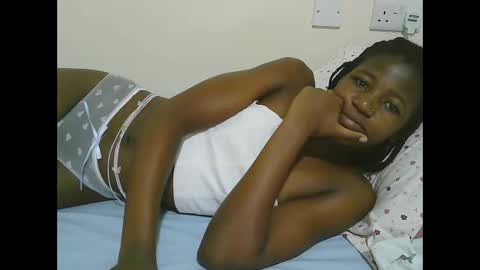 Snapshot of sweet_tattiana chatting on 02/22/25, 01:44 Tatty online show from 02/22/25, 01:44