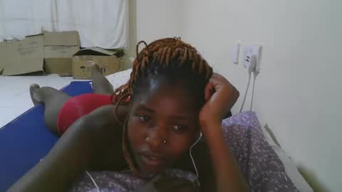 Snapshot of sweet_tattiana chatting on 03/08/25, 08:14 Tatty online show from 03/08/25, 08:14