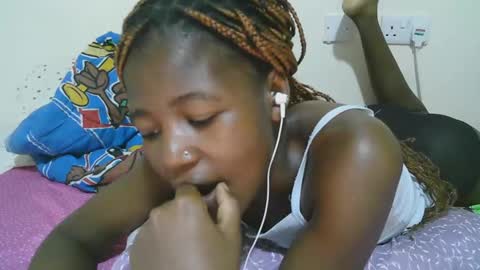 Snapshot of sweet_tattiana chatting on 03/10/25, 06:45 Tatty online show from 03/10/25, 06:45