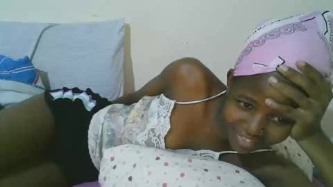 Snapshot of sweet_tattiana chatting on 09/16/25, 02:56 Tatty online show from 09/16/25, 02:56