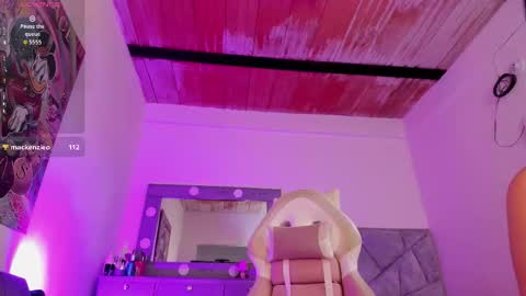          online show from 11/24/25, 08:08