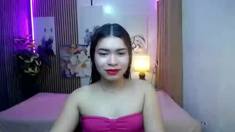 Snapshot of sweet_trexie chatting on 01/07/26, 12:24 sweet_trexie online show from 01/07/26, 12:24