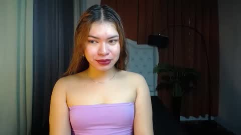 Snapshot of sweet_trexie chatting on 01/12/26, 12:49 sweet_trexie online show from 01/12/26, 12:49