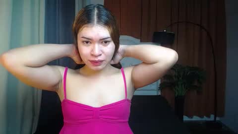 Snapshot of sweet_trexie chatting on 01/18/26, 10:52 sweet_trexie online show from 01/18/26, 10:52