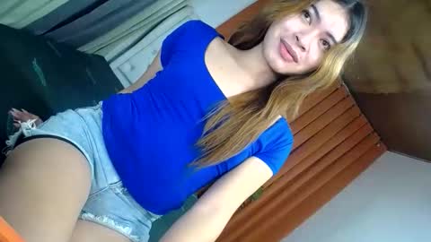 Snapshot of sweet_trexie chatting on 04/24/26, 02:30 sweet_trexie online show from 04/24/26, 02:30
