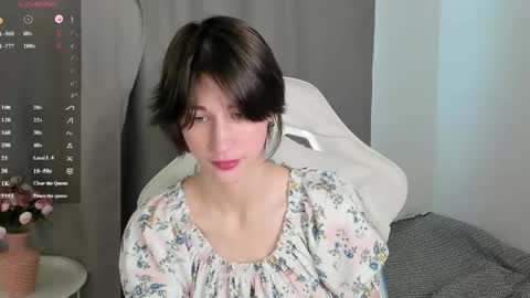 Snapshot of sweet_vanillopa chatting on 06/10/26, 02:23 Carolina Lu online show from 06/10/26, 02:23