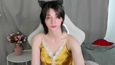 Snapshot of sweet_vanillopa chatting on 06/12/26, 02:32 Carolina Lu online show from 06/12/26, 02:32
