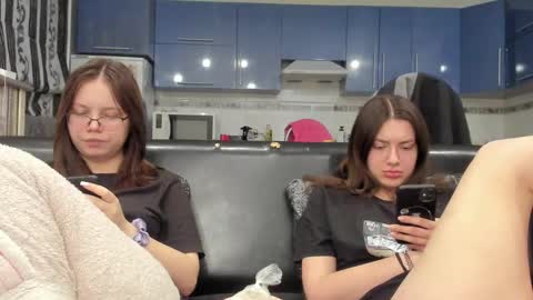 sweet_violetti online show from 02/07/25, 04:14