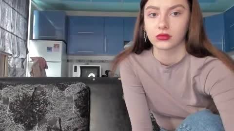 sweet_violetti online show from 02/10/25, 11:25