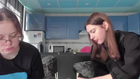 sweet_violetti online show from 02/13/25, 01:15