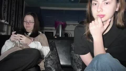 sweet_violetti online show from 03/03/25, 04:03