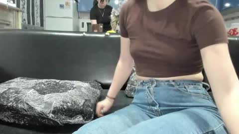 sweet_violetti online show from 03/09/25, 04:11