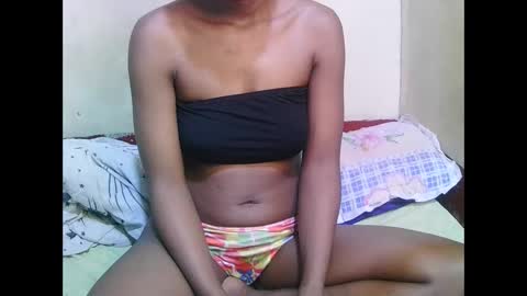 sweet_vishy online show from 11/26/25, 08:04