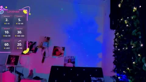 Steven independent model online show from 11/11/25, 11:27