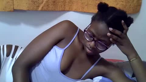 Snapshot of sweet_zarah chatting on 03/02/26, 02:14 sweet_zarah online show from 03/02/26, 02:14