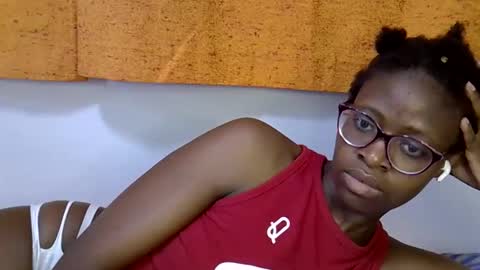 Snapshot of sweet_zarah chatting on 03/03/26, 06:47 sweet_zarah online show from 03/03/26, 06:47