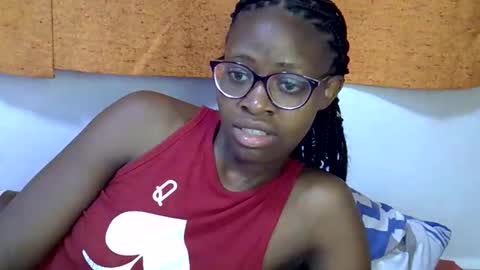Snapshot of sweet_zarah chatting on 03/05/26, 05:14 sweet_zarah online show from 03/05/26, 05:14