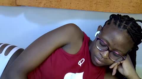 Snapshot of sweet_zarah chatting on 03/07/26, 02:19 sweet_zarah online show from 03/07/26, 02:19