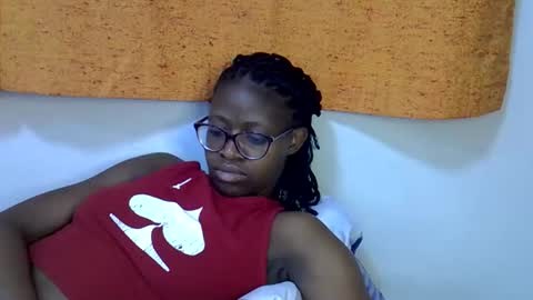 Snapshot of sweet_zarah chatting on 03/10/26, 03:44 sweet_zarah online show from 03/10/26, 03:44