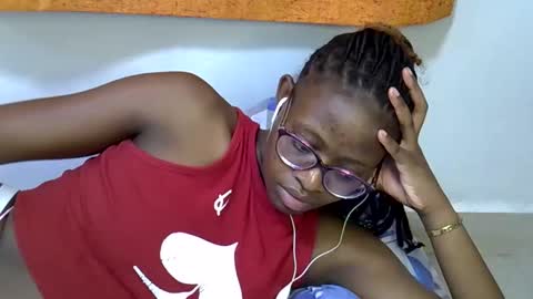 Snapshot of sweet_zarah chatting on 03/18/26, 04:48 sweet_zarah online show from 03/18/26, 04:48