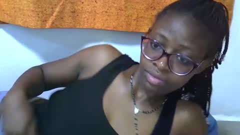 Snapshot of sweet_zarah chatting on 03/26/26, 08:53 sweet_zarah online show from 03/26/26, 08:53