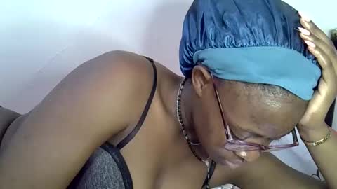 Snapshot of sweet_zarah chatting on 05/03/26, 05:46 sweet_zarah online show from 05/03/26, 05:46