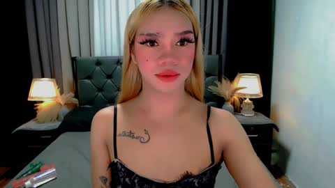 bea takashi  online show from 05/13/26, 08:55
