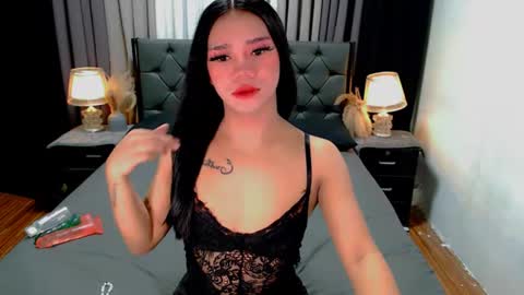 bea takashi  online show from 06/13/26, 09:40
