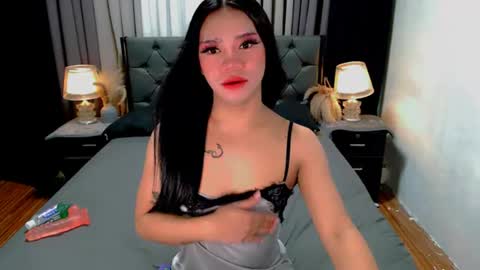 bea takashi  online show from 06/17/26, 09:34