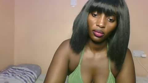 zuri online show from 01/18/26, 01:48