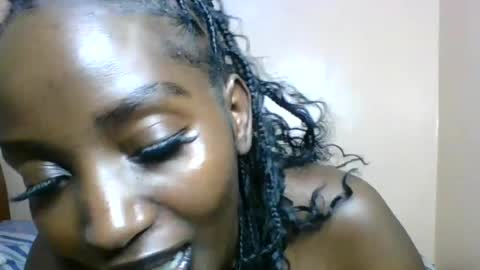 zuri online show from 06/16/26, 01:03