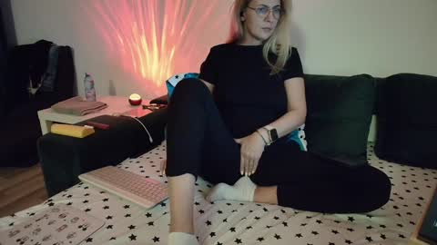 Ania online show from 01/30/25, 10:41