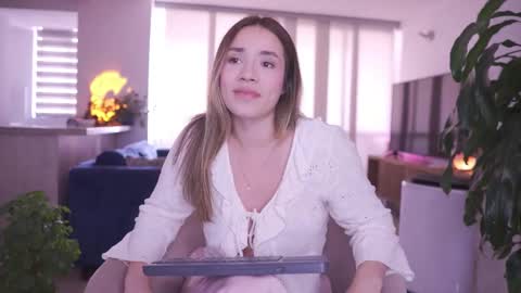 Camila online show from 10/21/25, 07:36