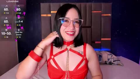 Annie online show from 11/30/25, 05:00