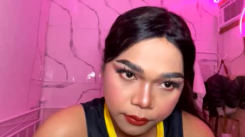 Leith Madrigal online show from 11/01/25, 06:21