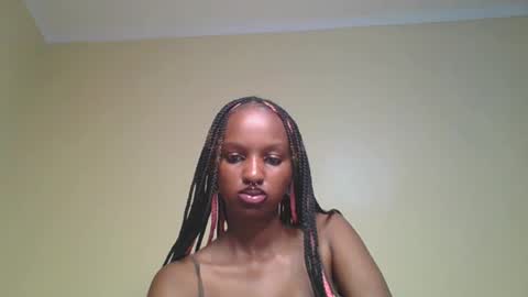 Snapshot of sweetberry30 chatting on 03/11/25, 11:12 sweetberry30 online show from 03/11/25, 11:12