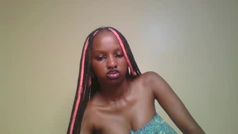 Snapshot of sweetberry30 chatting on 03/12/25, 10:26 sweetberry30 online show from 03/12/25, 10:26