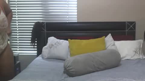 sweetberrybliss online show from 11/08/25, 09:20